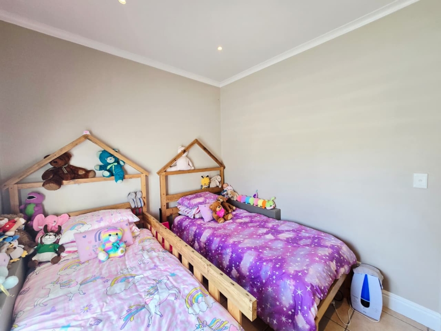 3 Bedroom Property for Sale in Kingswood Golf Estate Western Cape